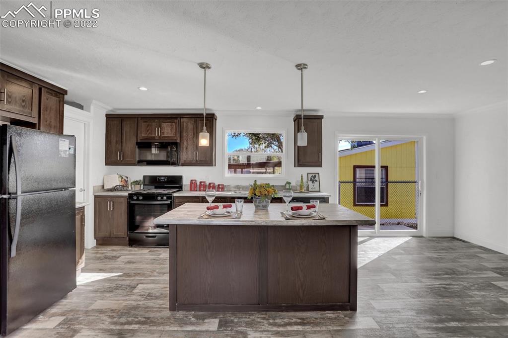 Listing 9890328, Image 7 of 29