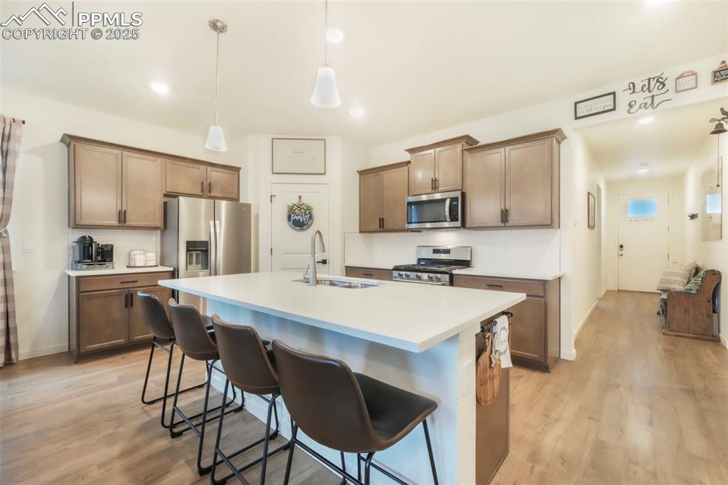 Image 19 of 50: Kitchen