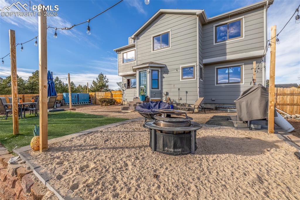 Image 42 of 50: Back of Structure