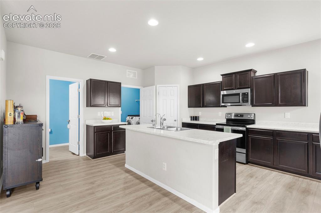 Image 11 of 38: Kitchen