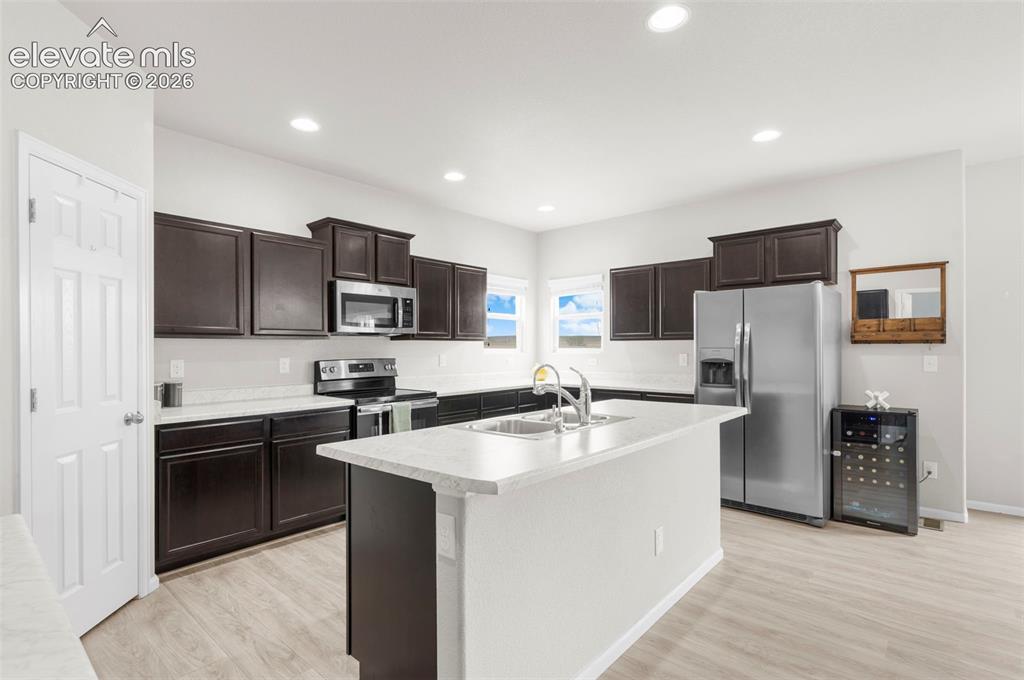Image 14 of 38: Kitchen