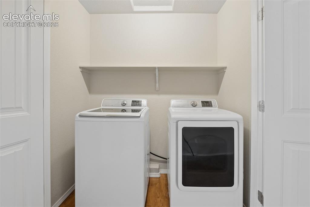 Image 14 of 34: Laundry