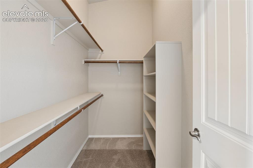 Image 20 of 34: Closet