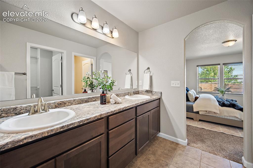 Image 20 of 42: primary ensuite bathroom