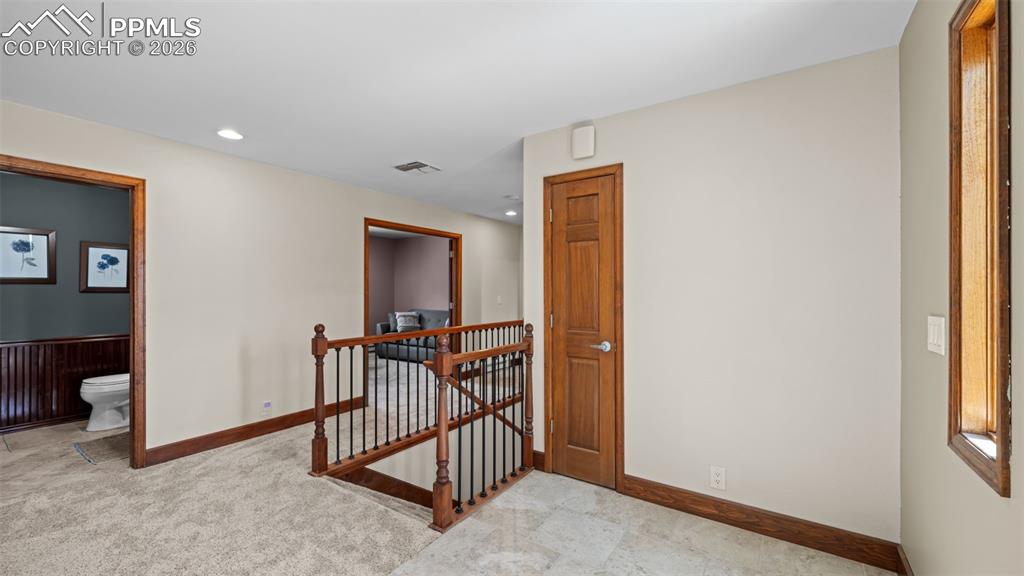 Image 4 of 44: Entry