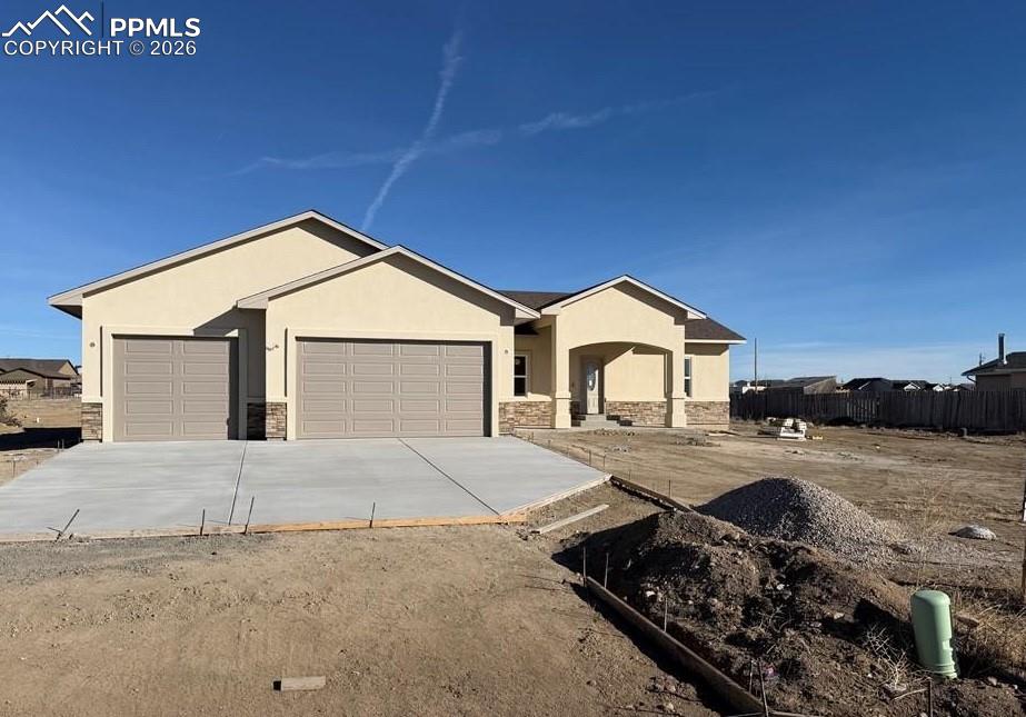 Image 2 of 5: Front of Structure