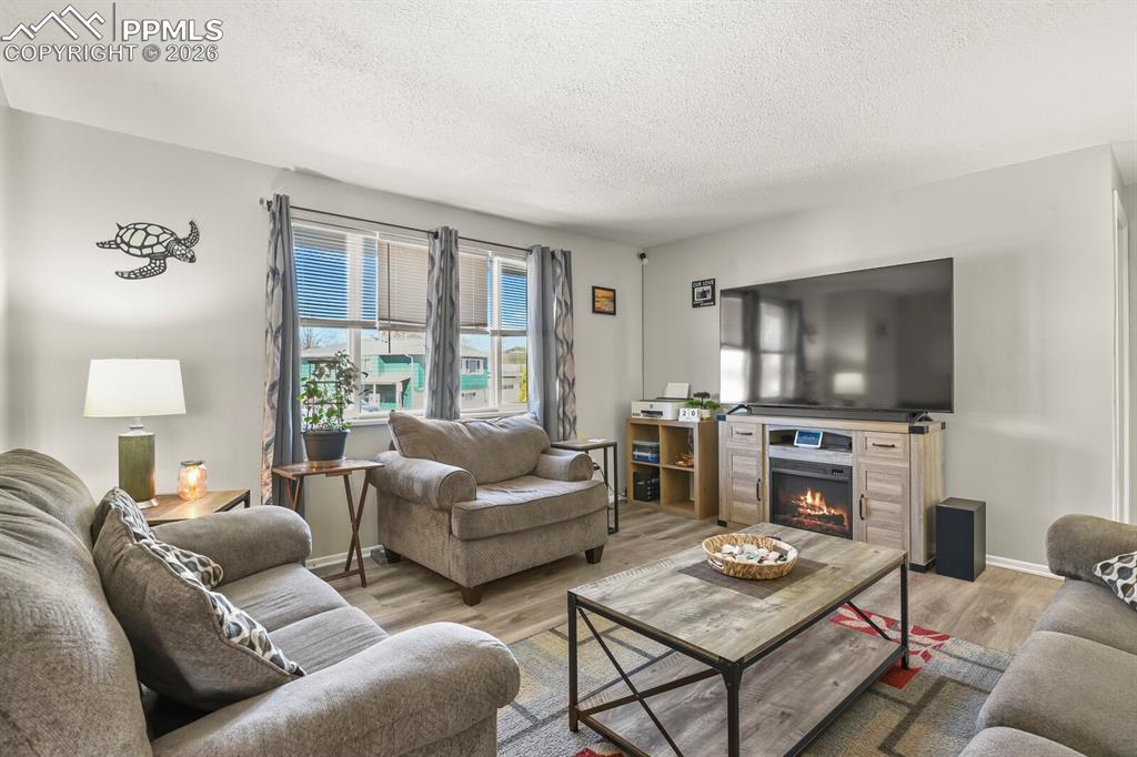Image 3 of 28: Unit 1311