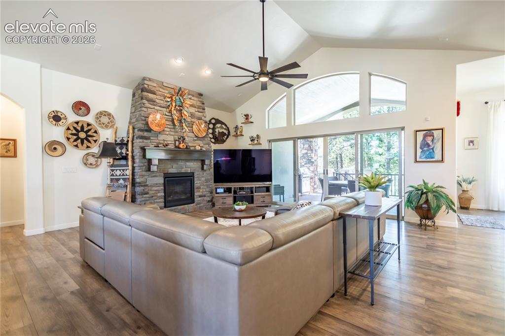 Image 11 of 40: Living Room