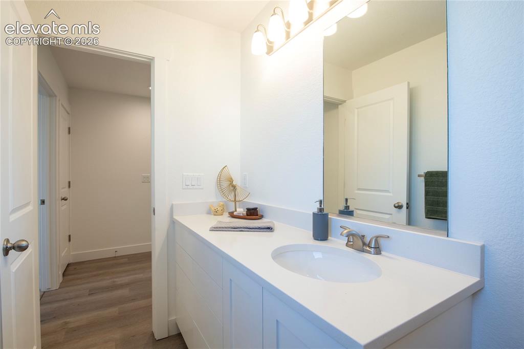 Image 15 of 25: Bathroom