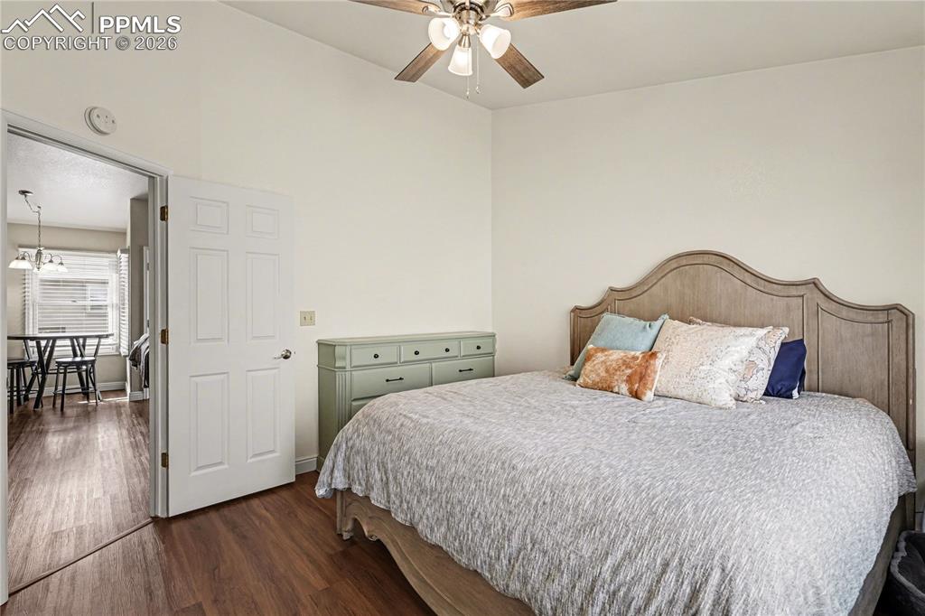 Image 19 of 41: Bedroom