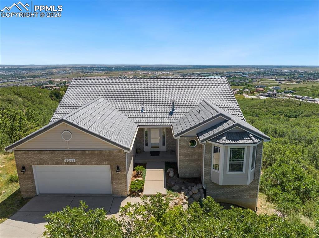 Image 1 of 35: Front of Structure