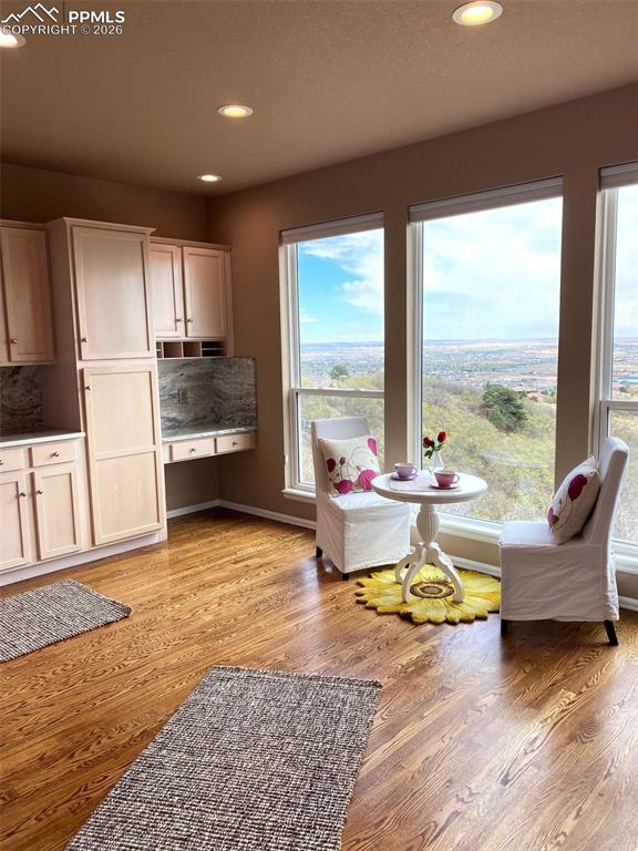 Image 8 of 35: Sitting Room