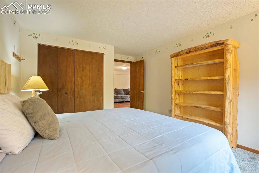 Image 34 of 49: Bedroom