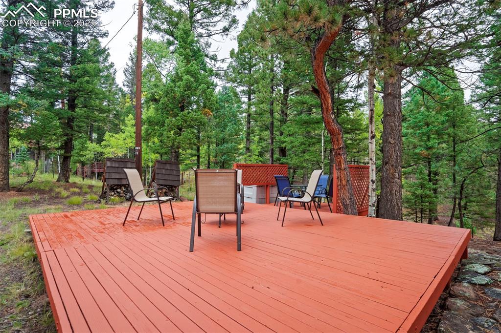 Image 40 of 49: Deck