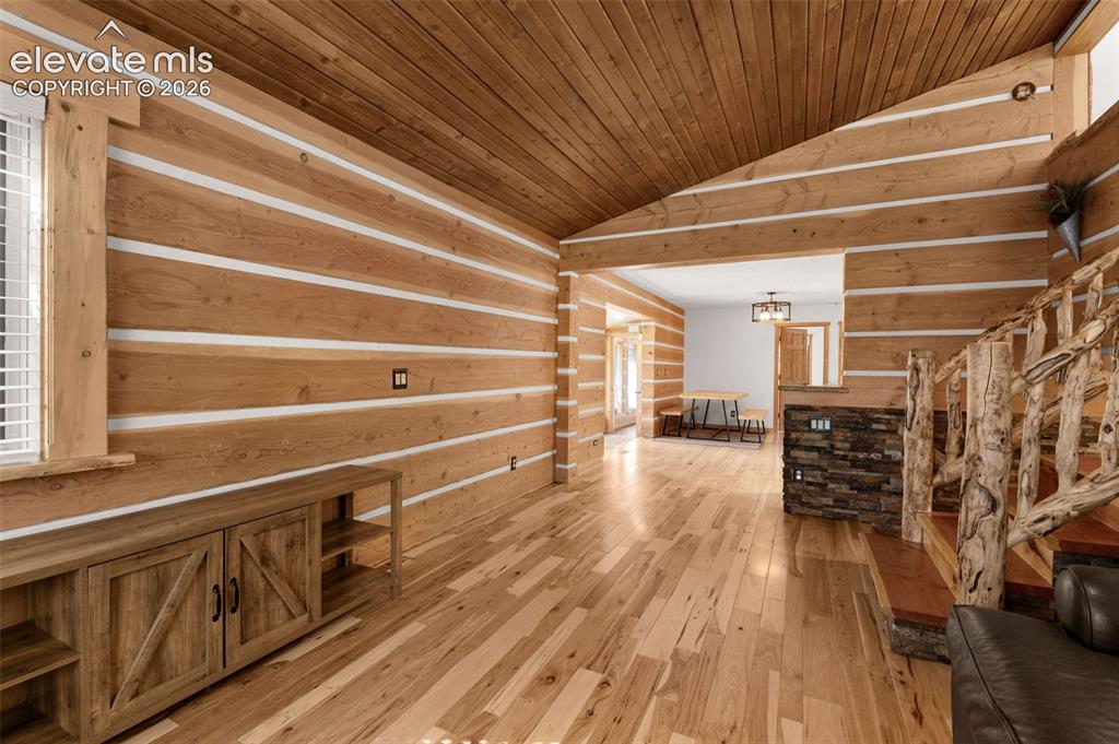 Image 12 of 40: Living Room