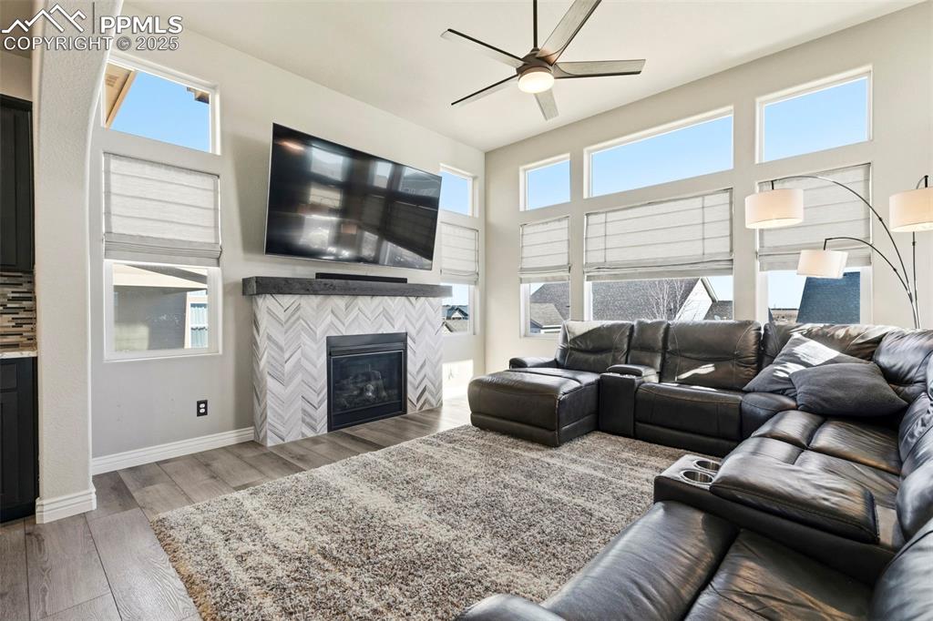 Image 10 of 46: Living Room