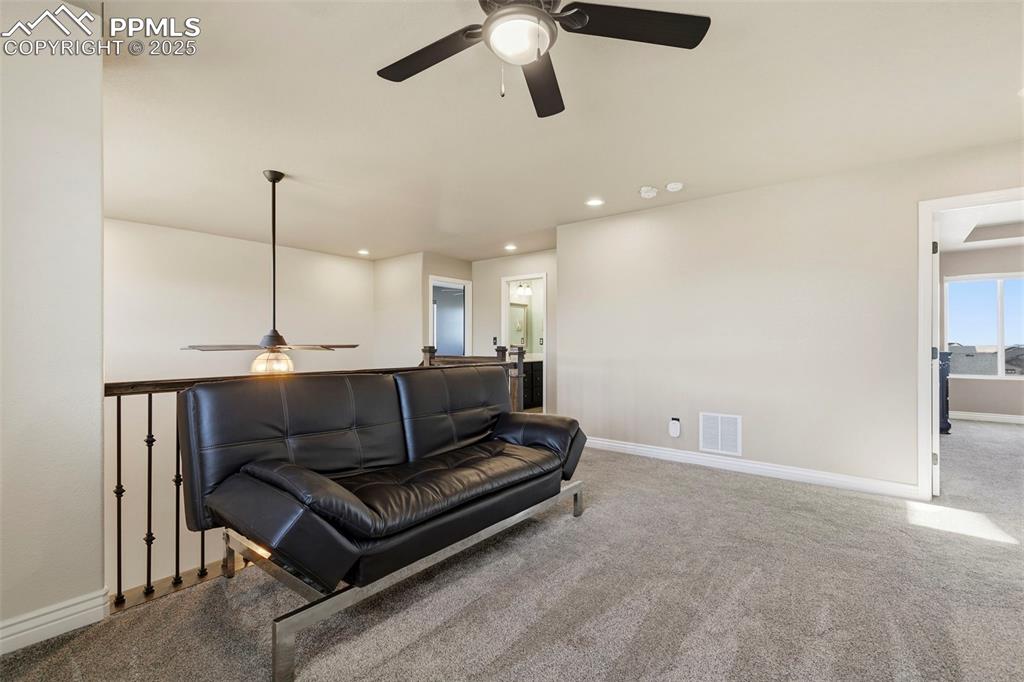 Image 24 of 46: Loft