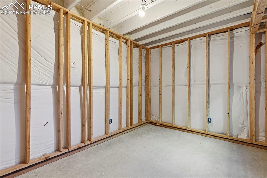 Image 32 of 46: Storage