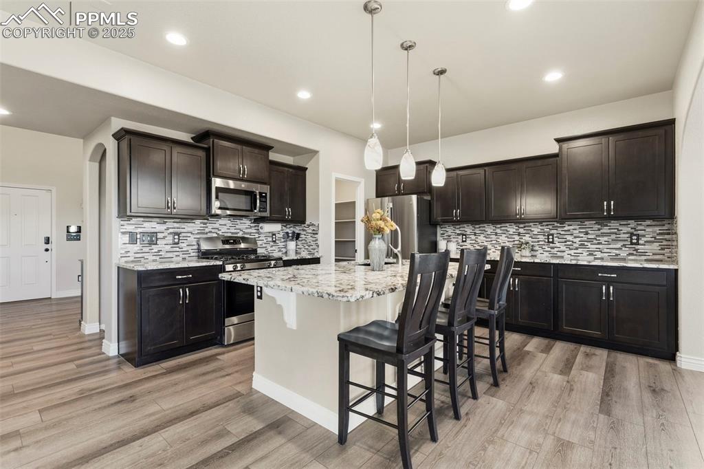 Image 4 of 46: Kitchen