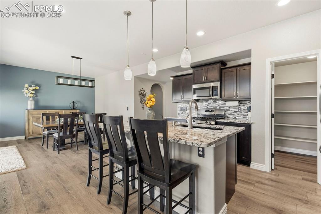 Image 5 of 46: Kitchen