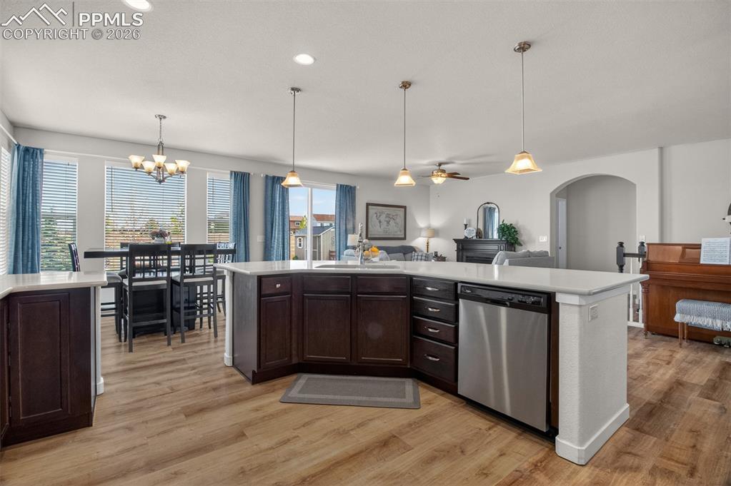Image 11 of 40: Kitchen