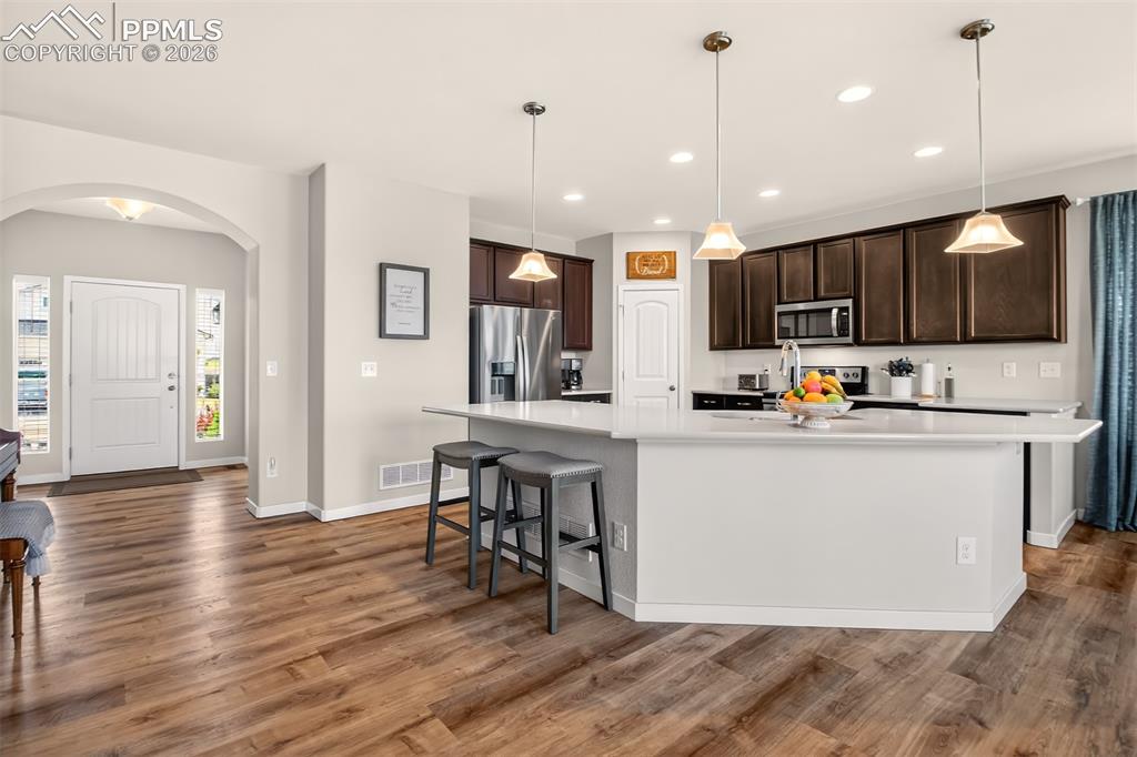 Image 12 of 40: Kitchen