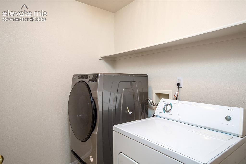 Image 16 of 37: Laundry
