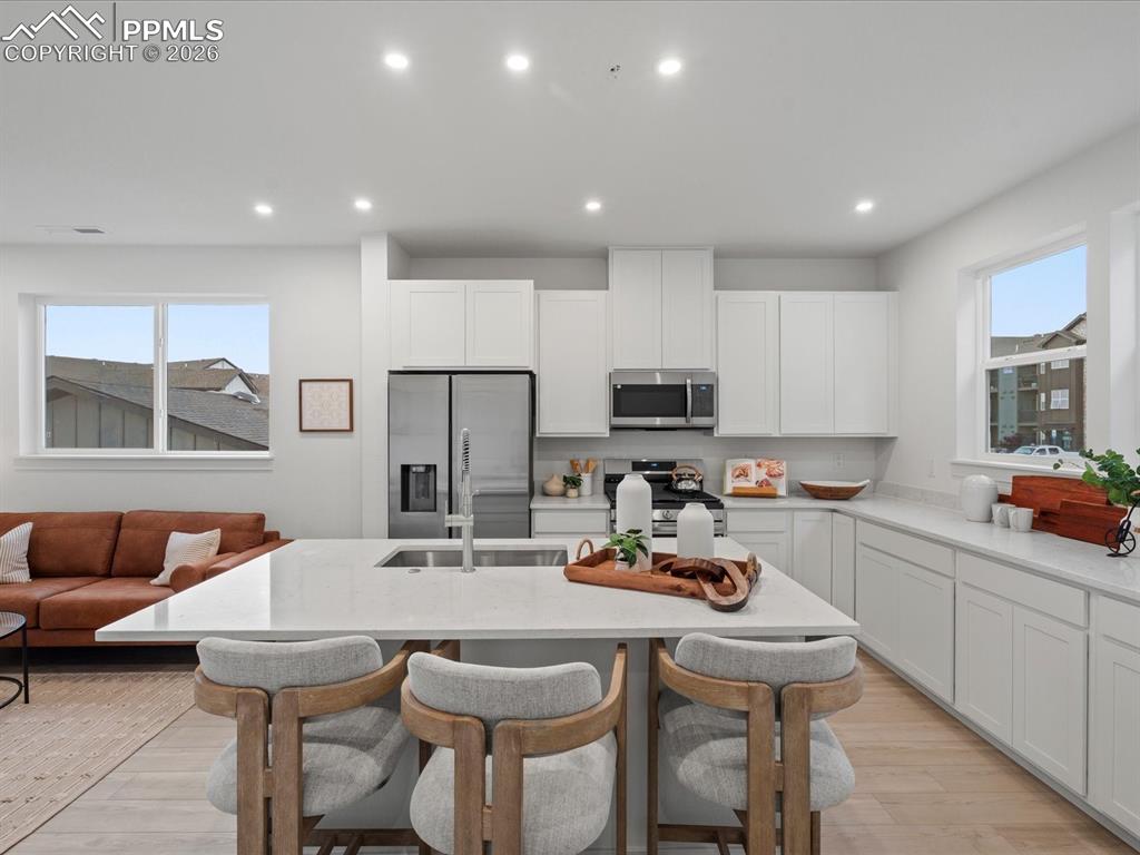 Image 2 of 27: Kitchen