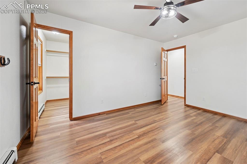 Image 23 of 49: 2nd Primary Closet/Walk in !