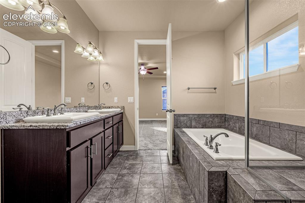 Image 15 of 48: Bathroom