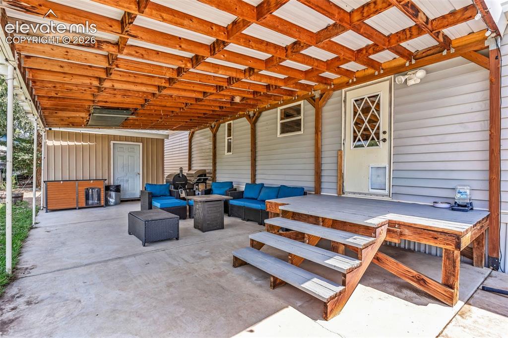 Image 15 of 27: Patio