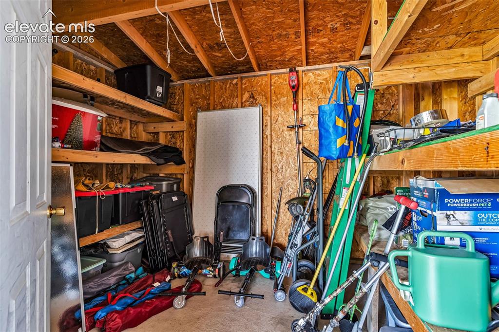 Image 22 of 27: Storage