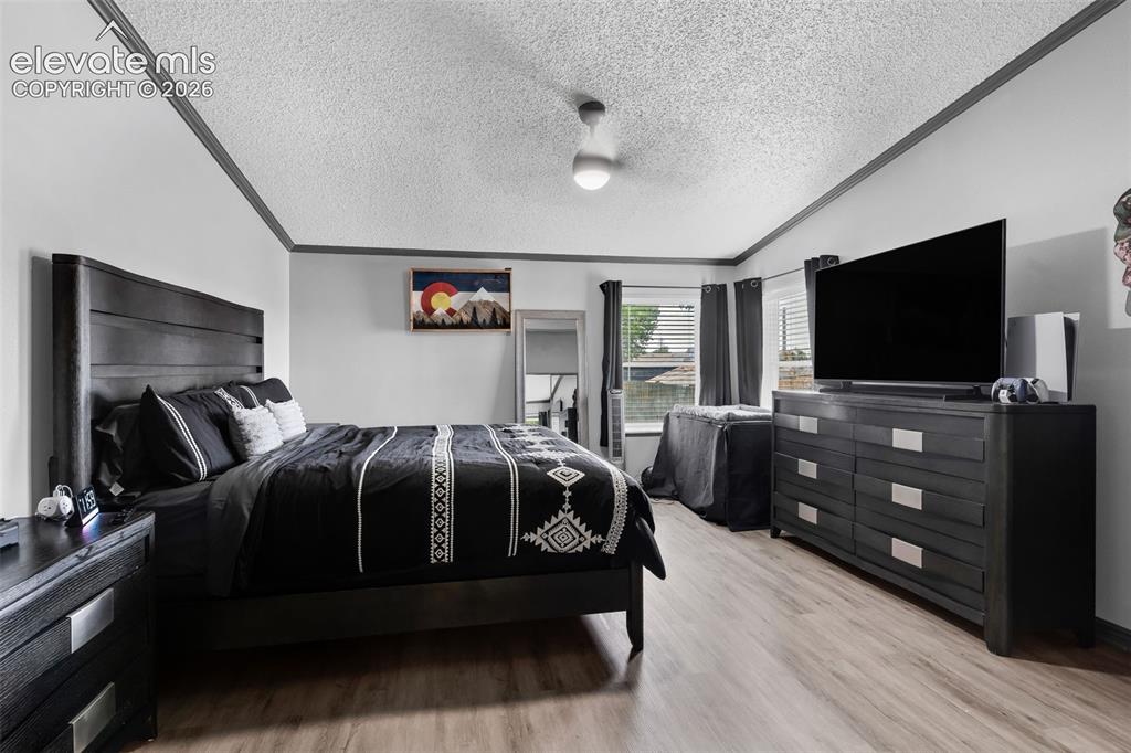 Image 7 of 27: Master Bedroom