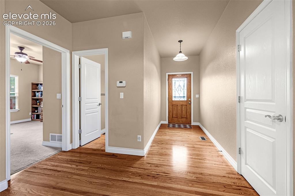 Image 8 of 48: Entry