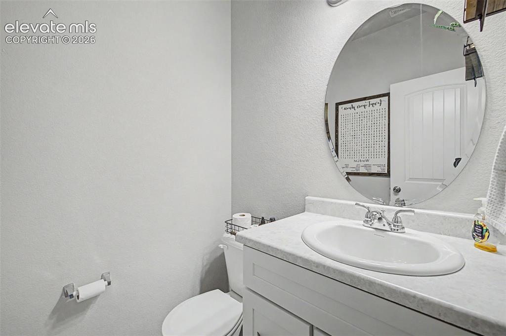 Image 18 of 43: Bathroom