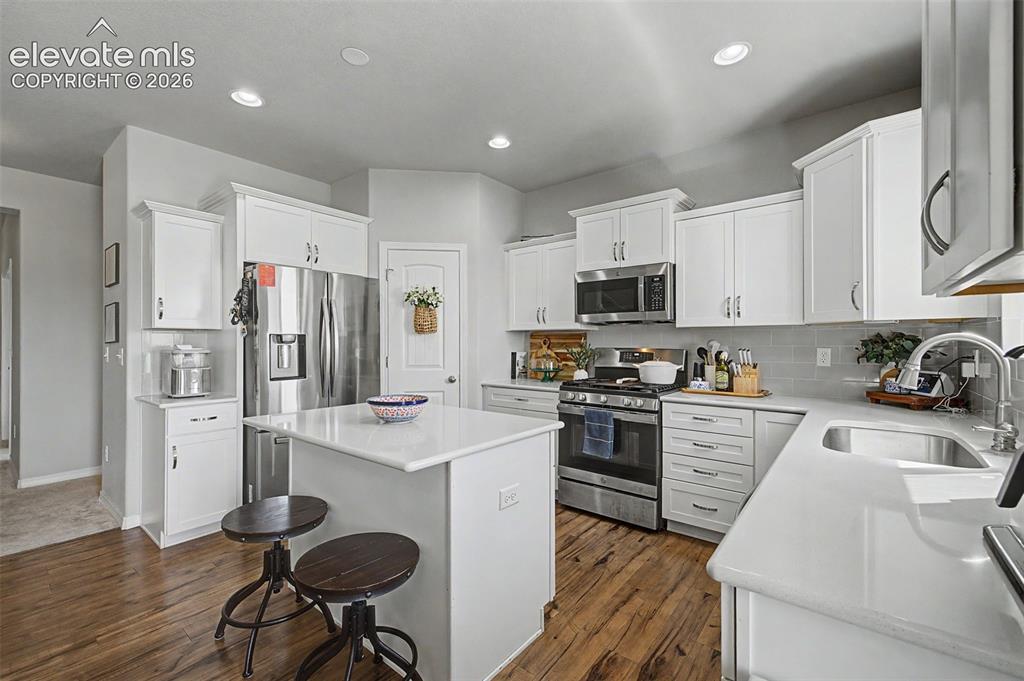 Image 6 of 43: Kitchen