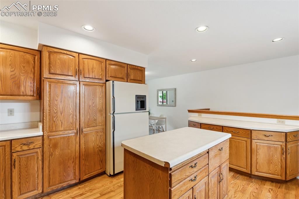 Image 8 of 46: Kitchen