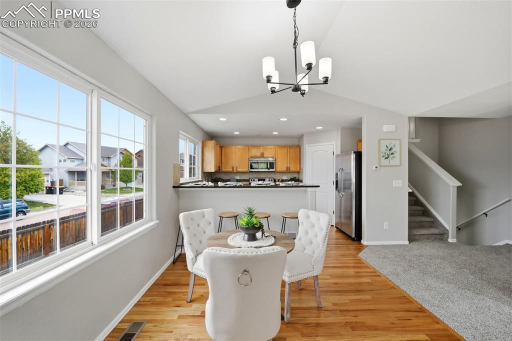 Image 12 of 44: Dining Area