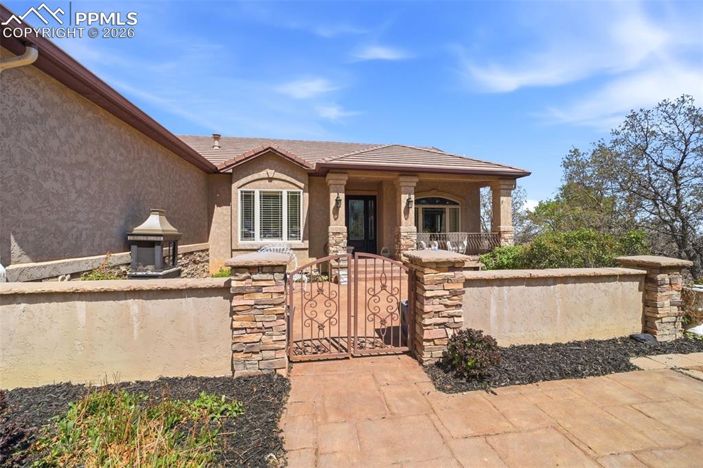 Image 4 of 49: Front of Structure