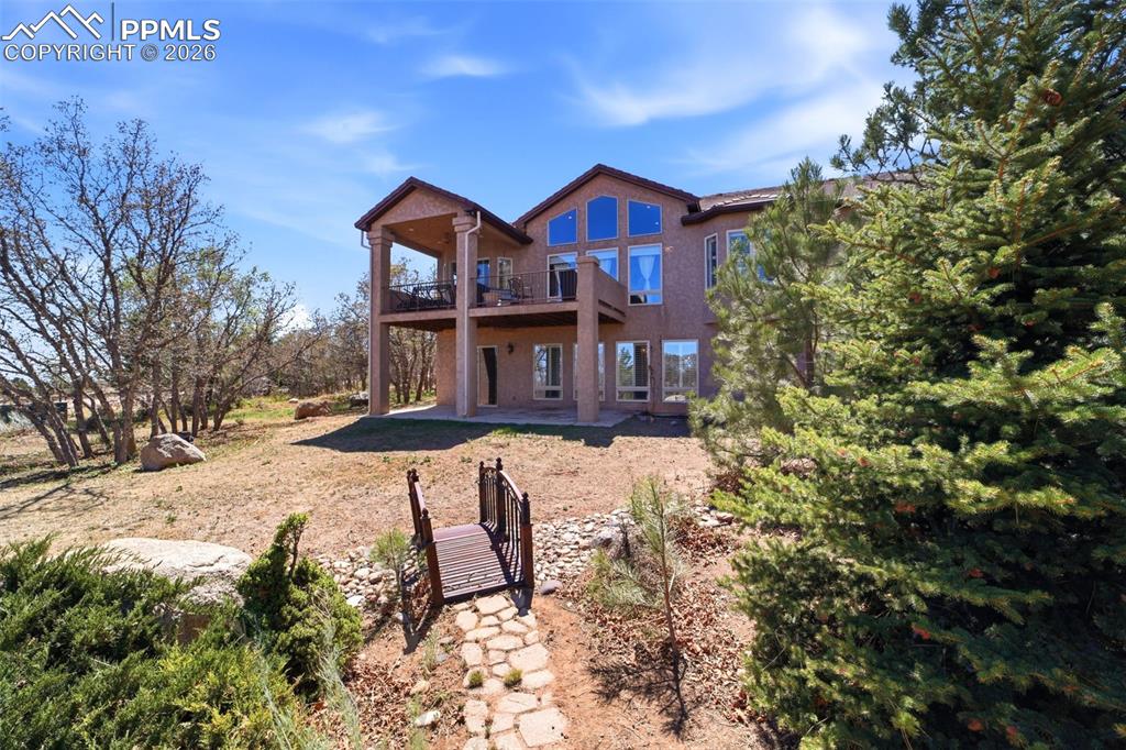 Image 46 of 49: Back of Structure