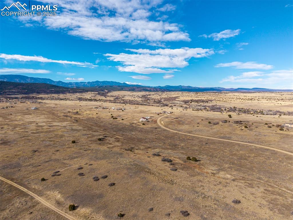 Image 14 of 15: View