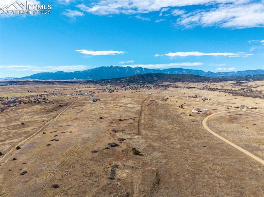 Image 15 of 15: View