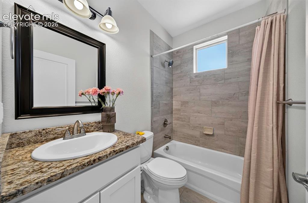 Image 5 of 23: Main Level Bathroom