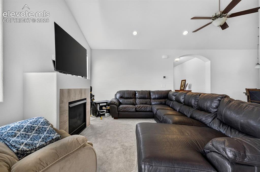 Image 6 of 23: Living Room