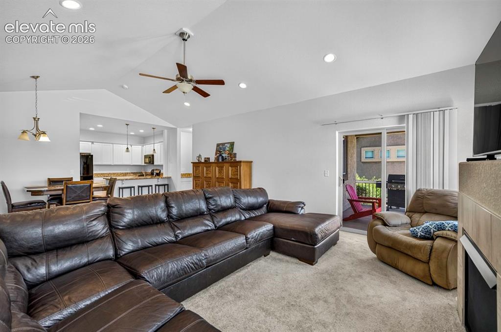 Image 7 of 23: Living Room