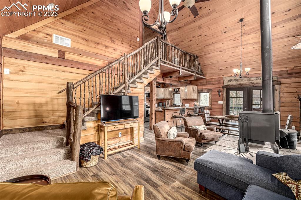 Image 10 of 35: Living Room