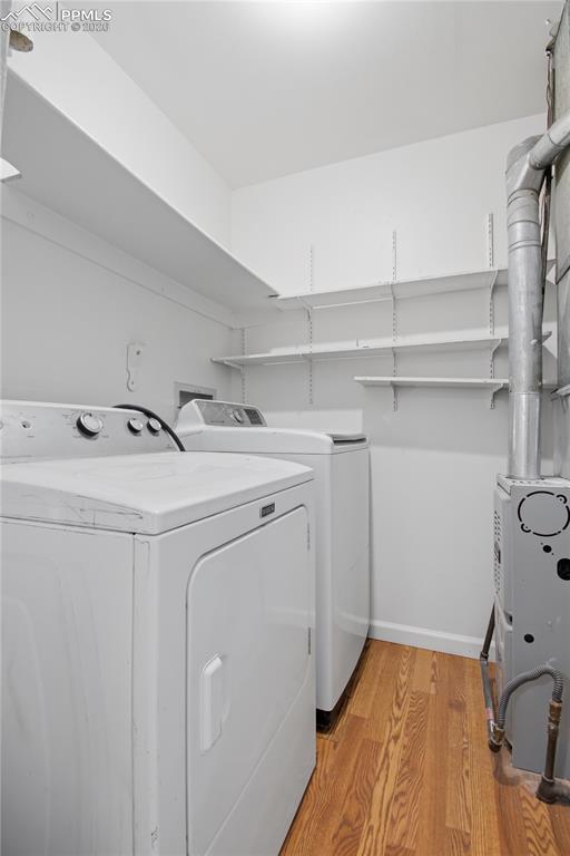 Image 14 of 29: laundry area on main