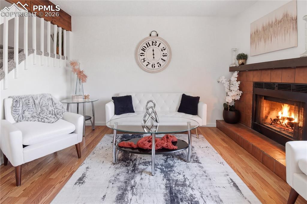 Image 5 of 29: Living Room