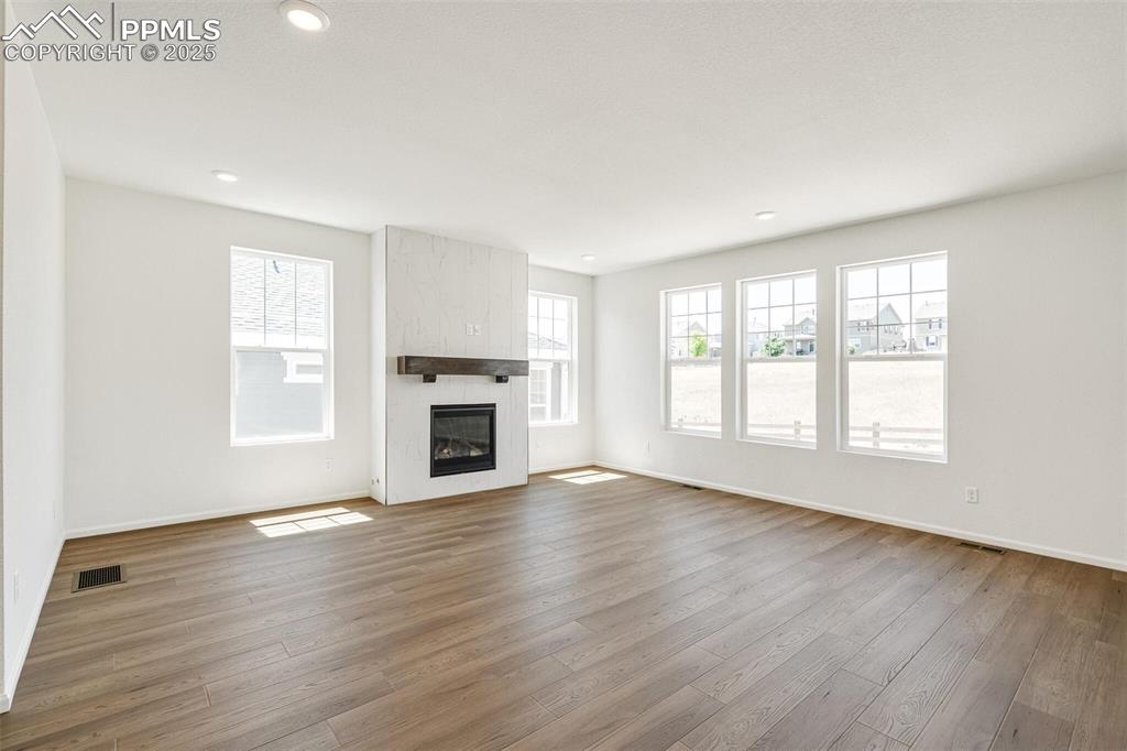 Image 10 of 36: Living Room