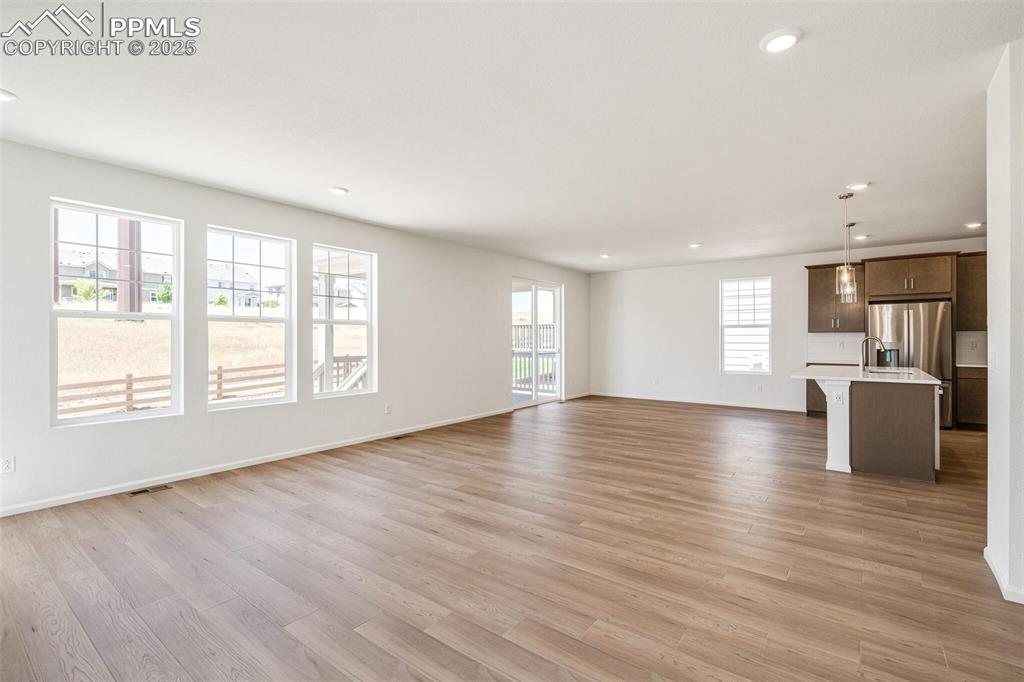 Image 7 of 36: Living Room
